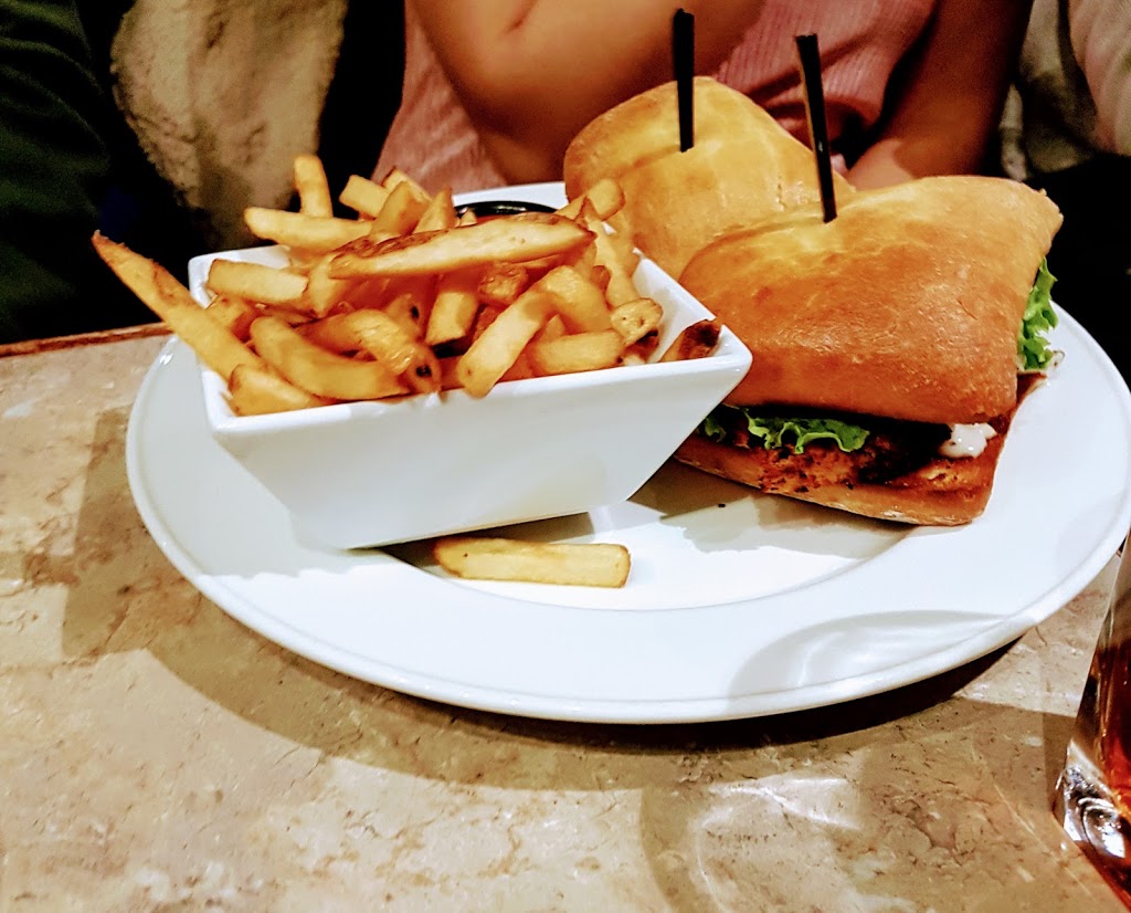 Scottys | 636 Yonge St, Barrie, ON L4N 4E6, Canada | Phone: (705) 725-1711