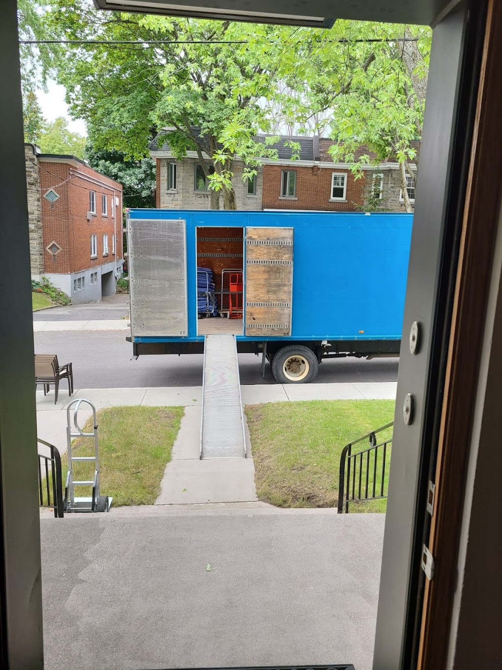 Déménagement Groupe STC inc. Movers - Longueuil | 2285 Rue Brébeuf #9, Longueuil, QC J4J 3P9, Canada | Phone: (514) 418-4466