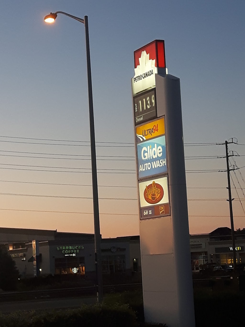 Petro-Canada | 4525 Dundas St, Burlington, ON L7R 3X4, Canada | Phone: (905) 336-6032