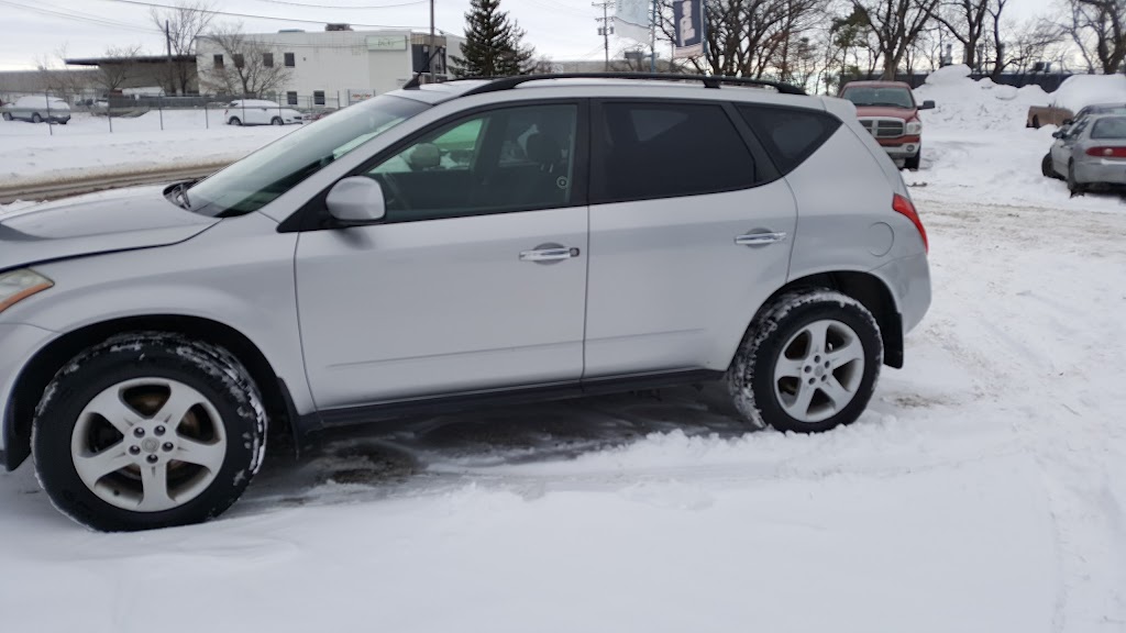 Signature Motors Collision Center | 1429 Clarence Ave, Winnipeg, MB R3T 1T5, Canada | Phone: (204) 452-2602