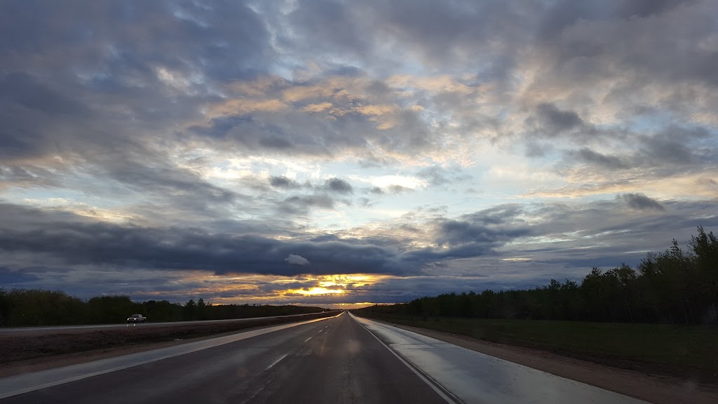 Paradise Village 8A Paradise Dr, Ste Anne, MB R5H 1H2, Canada