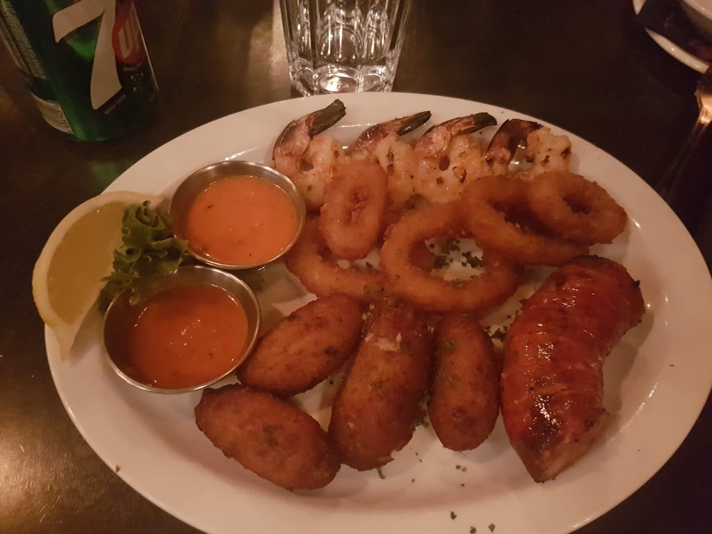 La Poule Fumée | 305 Bd du Curé-Labelle, Sainte-Thérèse, QC J7E 2G1, Canada | Phone: (450) 254-0254