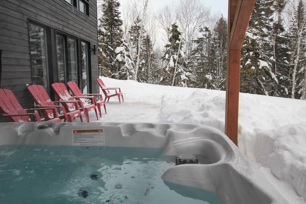 Chalet LHarmonie, SPA | 49 Chemin de la Seigneurie, Les Éboulements, QC G0A 2M0, Canada | Phone: (418) 997-5165