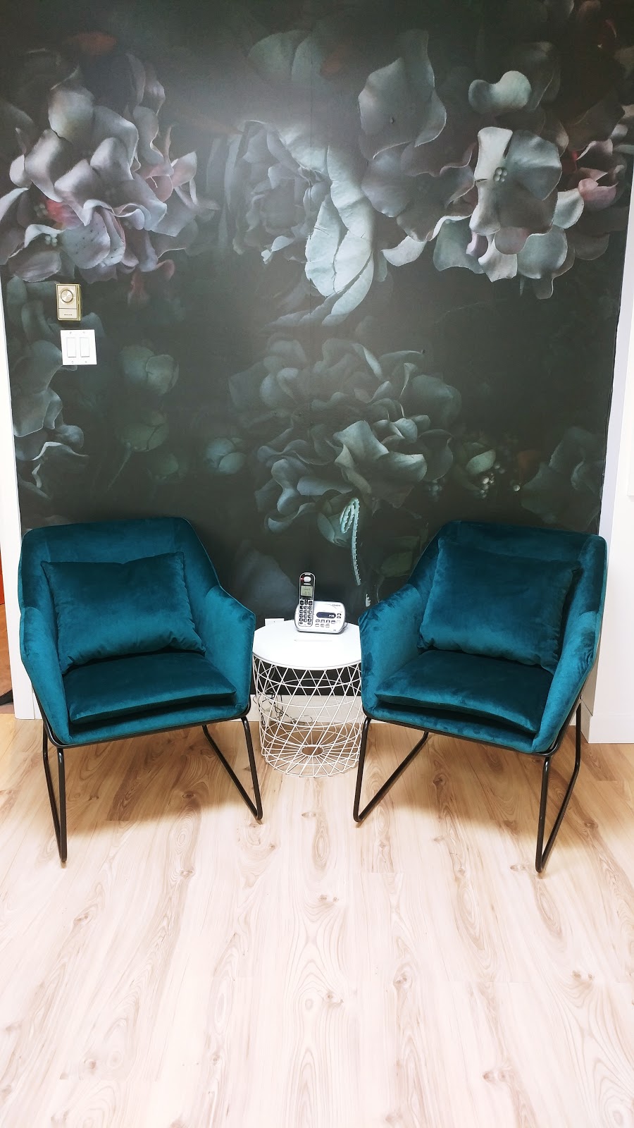 La ZarYa | 133 Rue Roch-É.-Olivier, Lévis, QC G6K 1G3, Canada | Phone: (581) 983-9272
