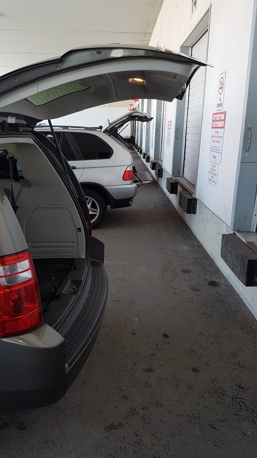 The Brick Distribution Centre | 6765 Kennedy Rd, Mississauga, ON L5T 0A2, Canada | Phone: (905) 696-3465