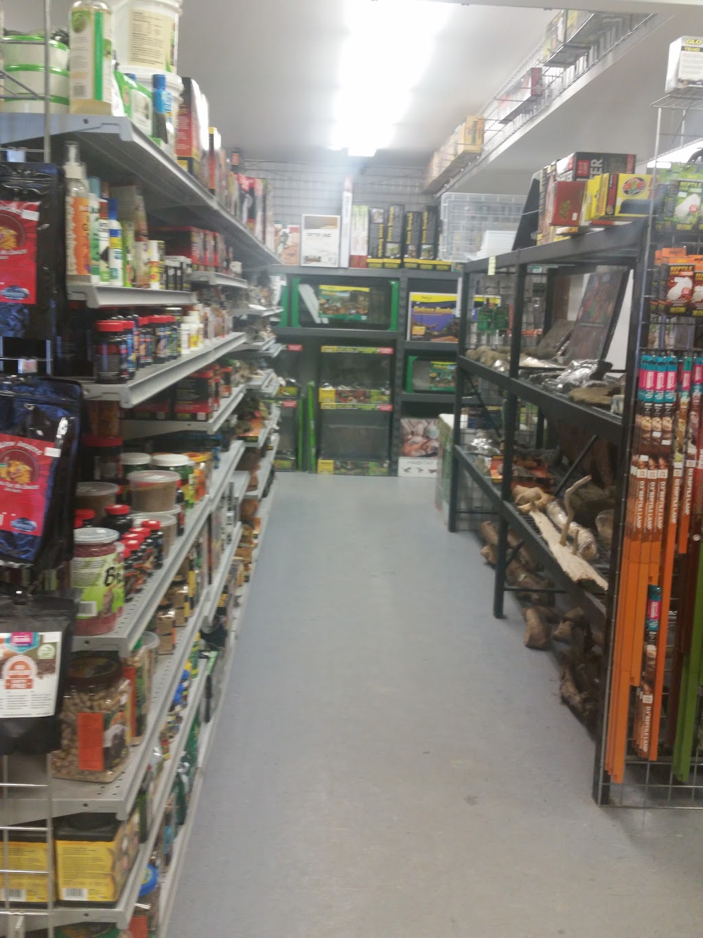 Winnipeg Reptiles | 6-1692 Dublin Ave, Winnipeg, MB R3H 1A8, Canada | Phone: (204) 632-6614