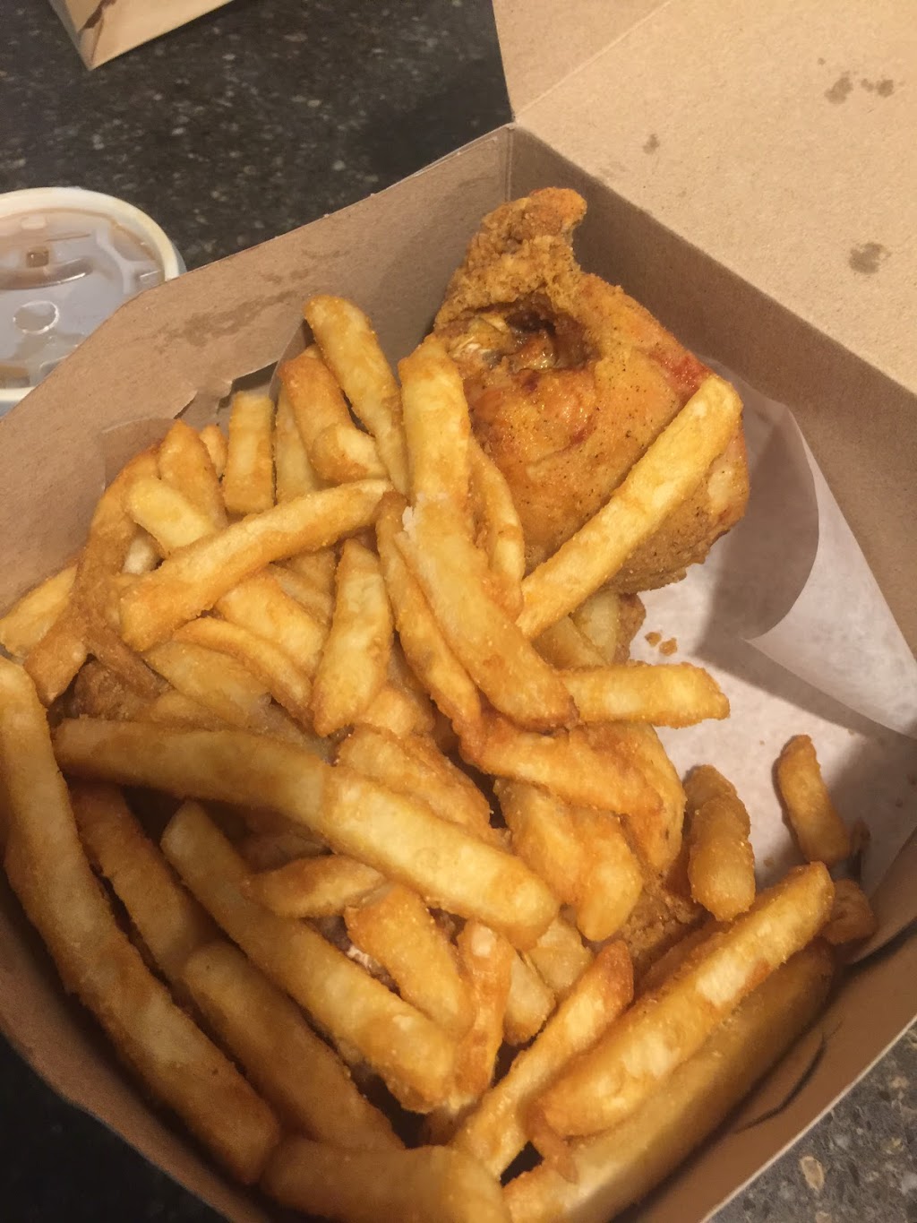 Pizza Capital | 15746 Boul de Pierrefonds, Pierrefonds, QC H9H 3P6, Canada | Phone: (514) 626-3500