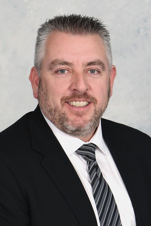Edward Jones - Financial Advisor: Tony Crane, CFP® | 1398 Gordon St Unit 7, Guelph, ON N1L 1C8, Canada | Phone: (519) 766-4582