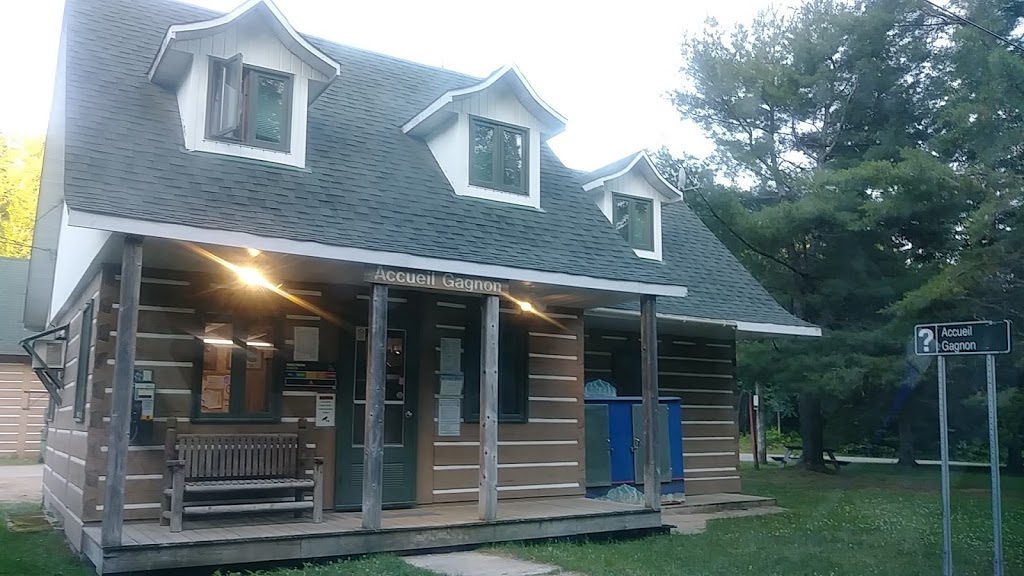 Accueil Gagnon, réserve faunique de Papineau-Labelle | 5000 Chemin du Lac Gagnon O, Duhamel, QC J0V 1G0, Canada | Phone: (819) 428-7510