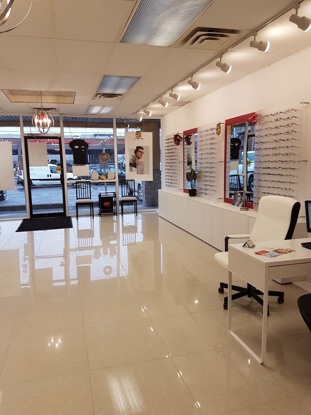 Laurier Optical | 1189 St. Laurent Blvd, Ottawa, ON K1K 3B7, Canada | Phone: (613) 741-4448