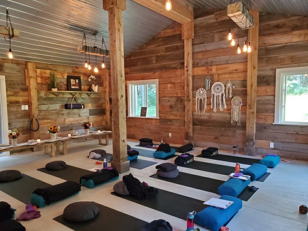 Yoga Barn Spa & Studio | 1583 Old Second Rd N, Hillsdale, ON L0L 1V0, Canada | Phone: (905) 449-8612
