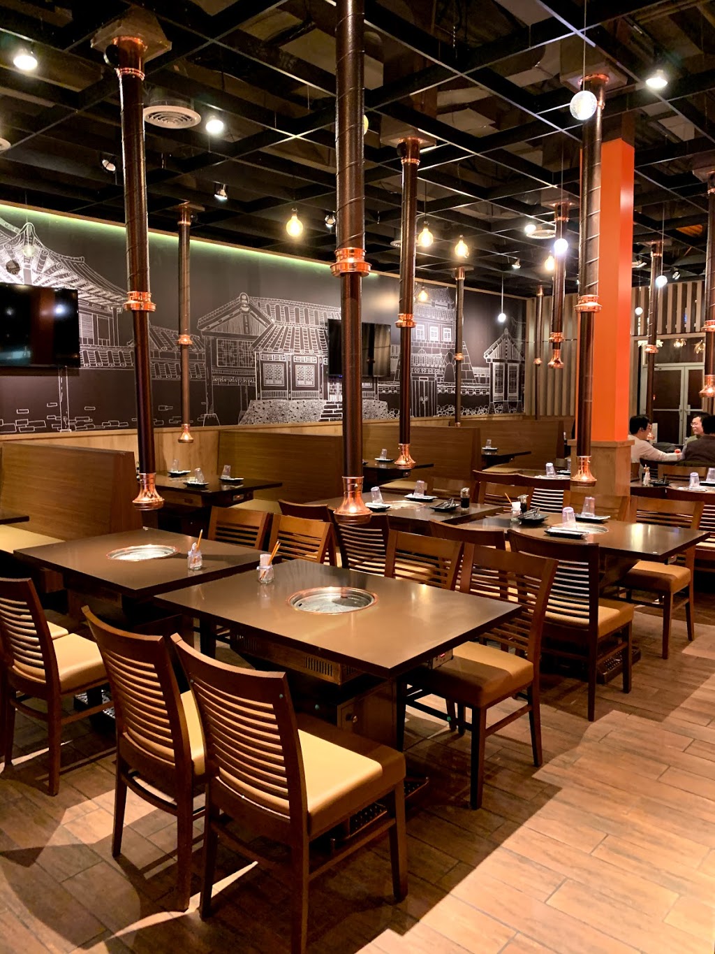 Monami BBQ Marcel-Laurin | 2135 Boulevard Marcel-Laurin, Saint-Laurent, QC H4R 1K4, Canada | Phone: (514) 543-9996