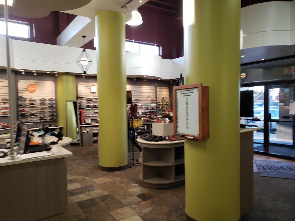 Kunitz Shoes Saddleback rd. | 837 Saddleback Rd NW, Edmonton, AB T6J 5R4, Canada | Phone: (780) 438-4259