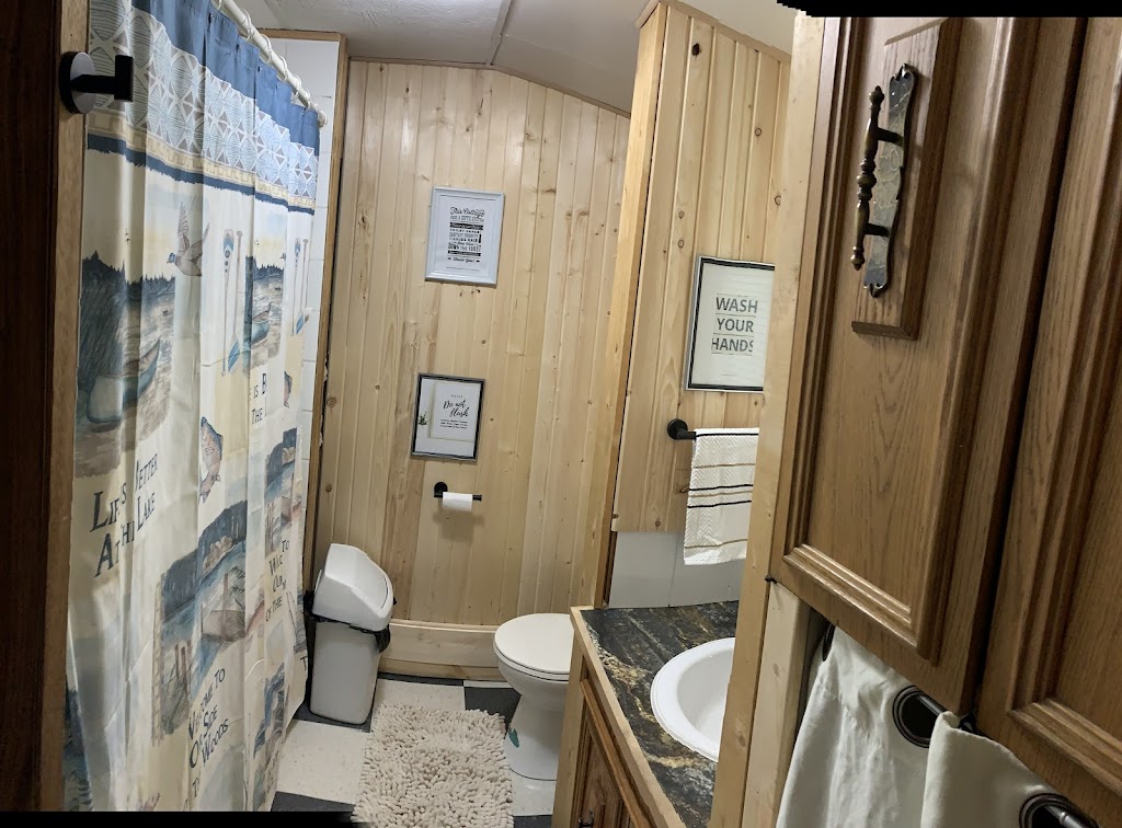 Rental Cottage Sandyhook Gimli MB | 34 11 Ave, Sandy Hook, MB R0C 2W0, Canada | Phone: (204) 881-6882