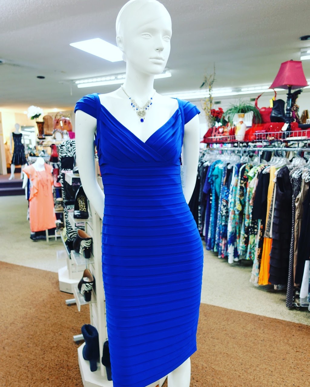 Pipsqueaks & Damsels Consignment | 2498 Skaha Lake Rd, Penticton, BC V2A 6E9, Canada | Phone: (250) 493-0021