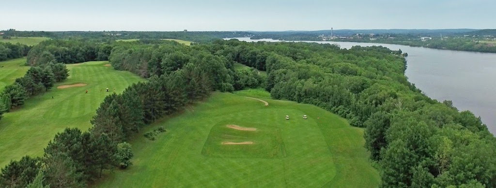 Club de golf Le Mémorial | 3005 Rang Saint-Mathieu, Shawinigan-Sud, QC G9N 6T5, Canada | Phone: (819) 537-0401