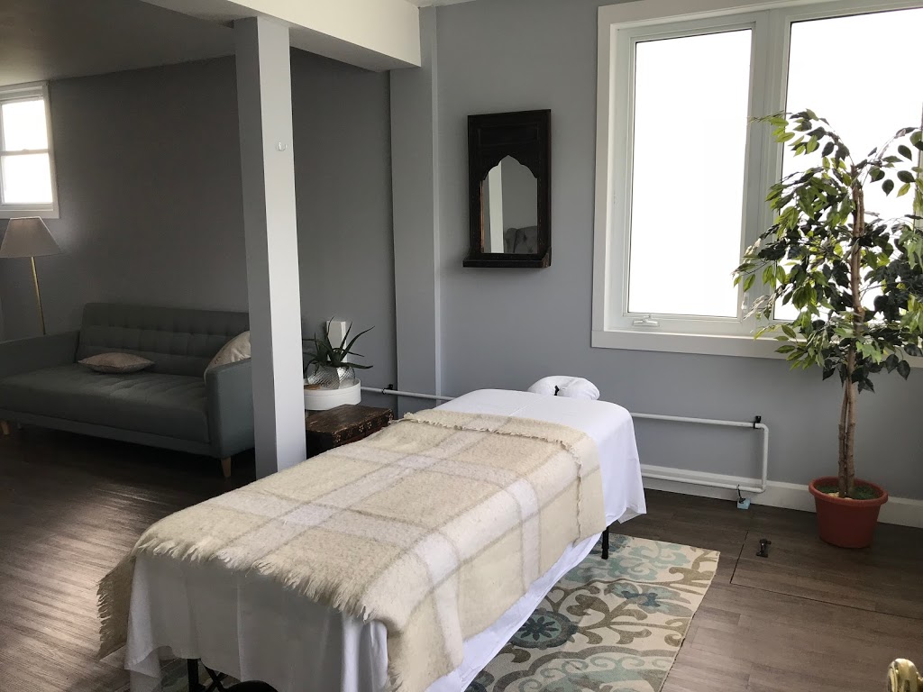 Lakeside Inn Massage Therapy | 86 Creighton St S, Orillia, ON L3V 1B2, Canada | Phone: (705) 325-2514