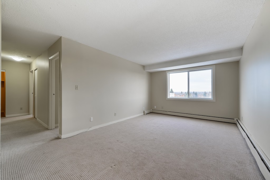 Marlborough Manor | 14535 54 St NW, Edmonton, AB T5A 3R4, Canada | Phone: (780) 415-5549