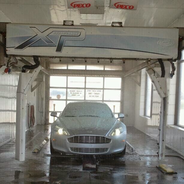 Lakeshore Car Wash | 187 Blanchard Dr, Windsor, ON N8N 2L9, Canada | Phone: (519) 727-0438