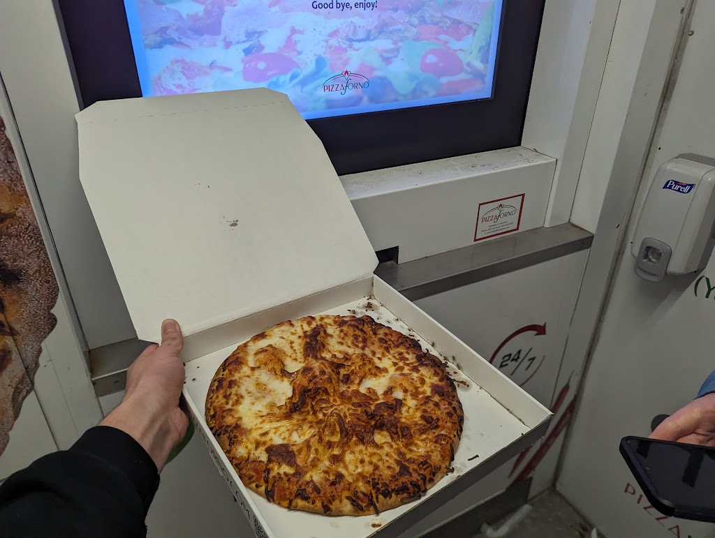 PizzaForno | 1159 Bank St, Ottawa, ON K1S 3X7, Canada | Phone: (888) 652-0957