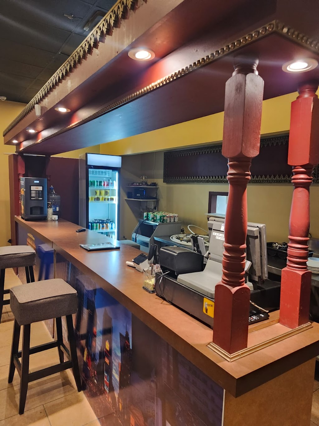 Restaurant Mr India bar & grill | 4890 Rue René-Émard, Pierrefonds, QC H9A 2Y1, Canada | Phone: (514) 696-7676