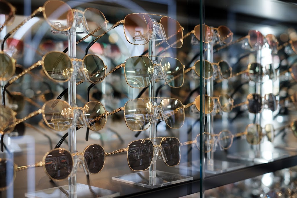 Vintage Frames Company | 4873 Rue Notre Dame O, Montréal, QC H4C 1S9, Canada | Phone: (438) 381-4068