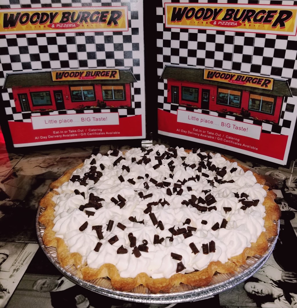 Woody Burger & Pizzeria | 102 Ottawa St E, Havelock, ON K0L 1Z0, Canada | Phone: (705) 778-1010