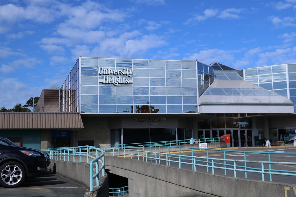 University Heights Mall | 3980 Shelbourne St, Victoria, BC V8N 6J1, Canada | Phone: (250) 477-2122