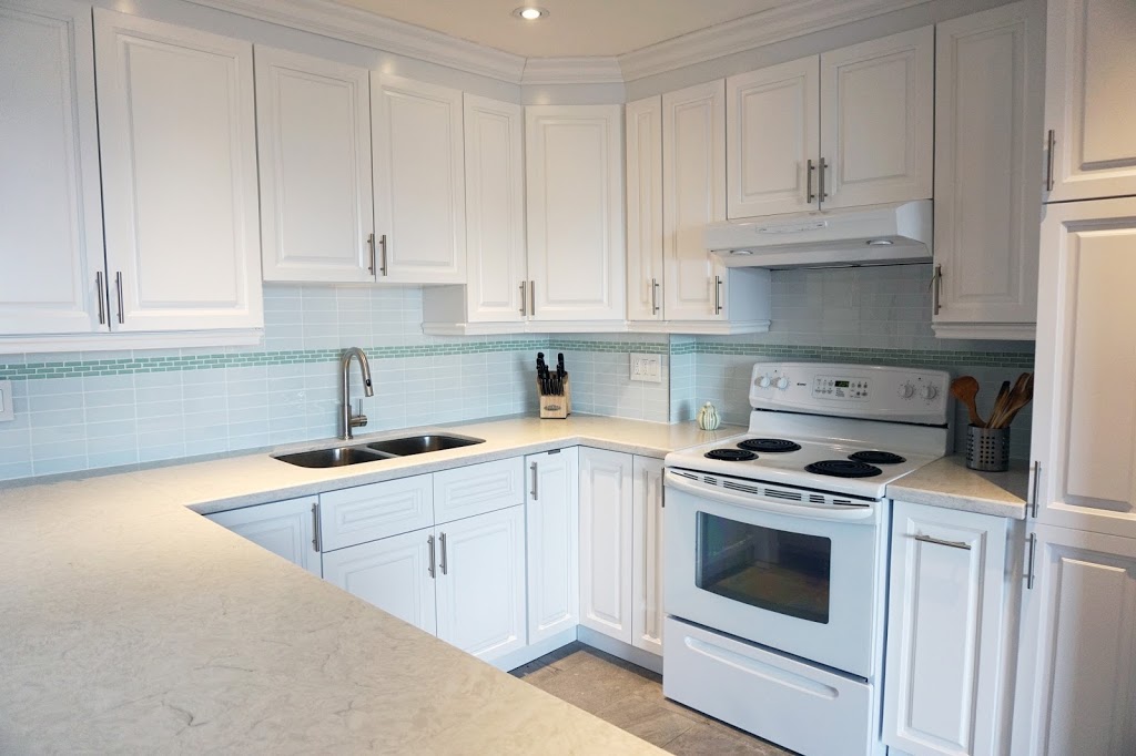Kitchen And Bath | Kitchen & Bathroom Renovations Mississauga &  | 2500 Hampshire Gate, Oakville, ON L6H 6A2, Canada | Phone: (905) 829-9111