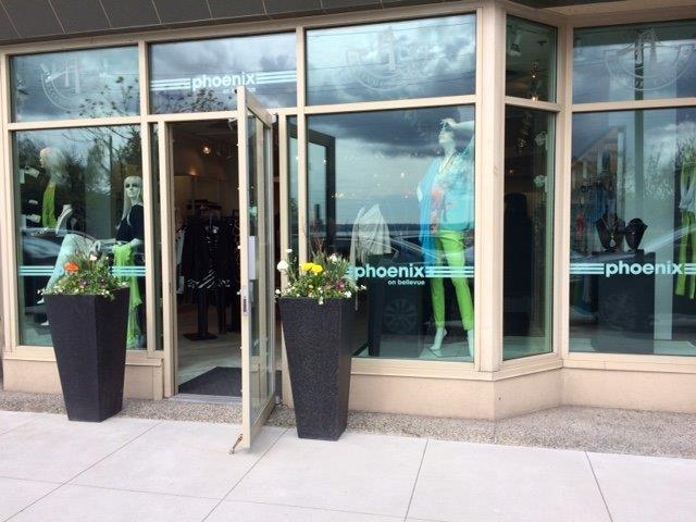 Phoenix On Bellevue | 1411 Bellevue Ave, West Vancouver, BC V7T 1C3, Canada | Phone: (604) 926-2232