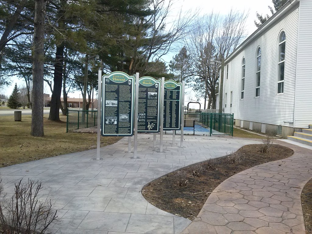 Église de Sainte-Séraphine | 2656 Route Principale, Sainte-Séraphine, QC J0A 1E0, Canada | Phone: (819) 363-2205
