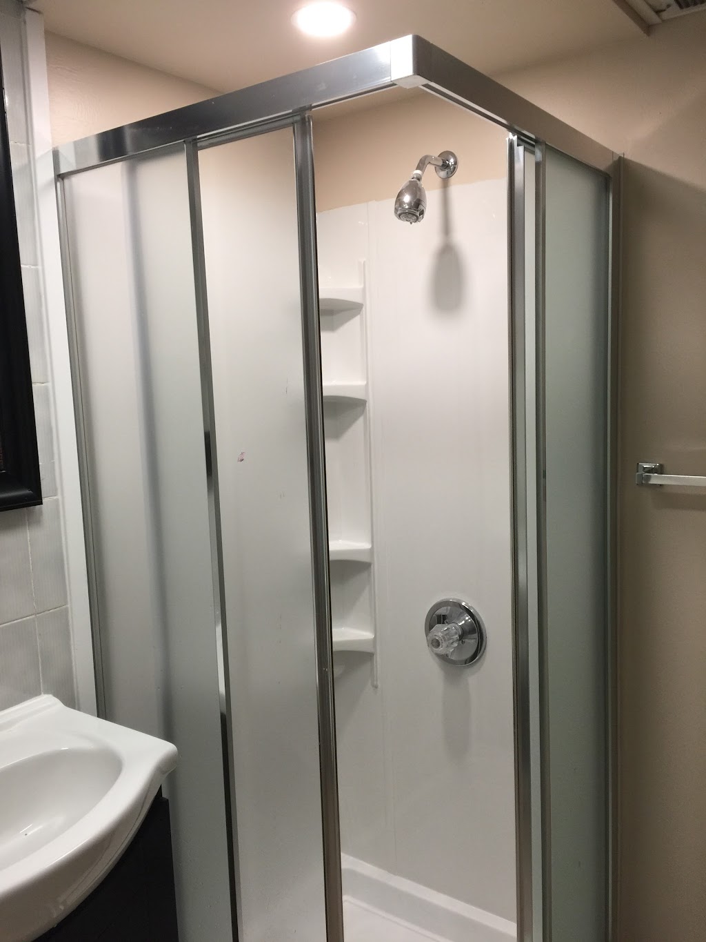 Teeming Custom Tiling and Renovations | 51 William Whiteway Bay, Winnipeg, MB R2V 4B4, Canada | Phone: (204) 781-2364