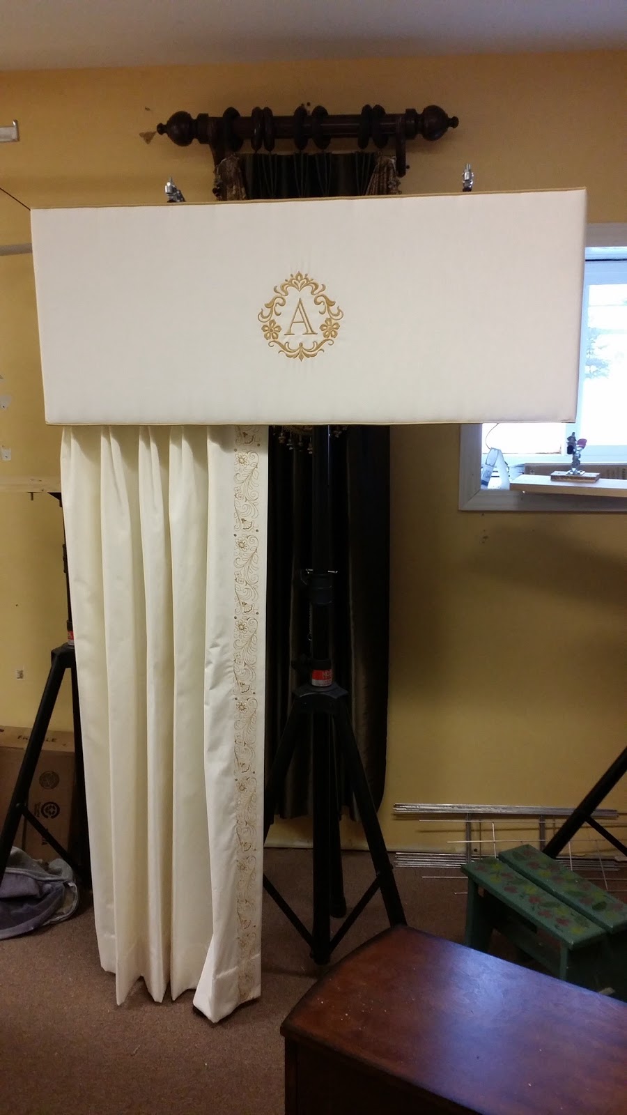 Carols Custom Curtains | 5324 Mapleton Rd, Lockport, NY 14094, USA | Phone: (716) 692-9228