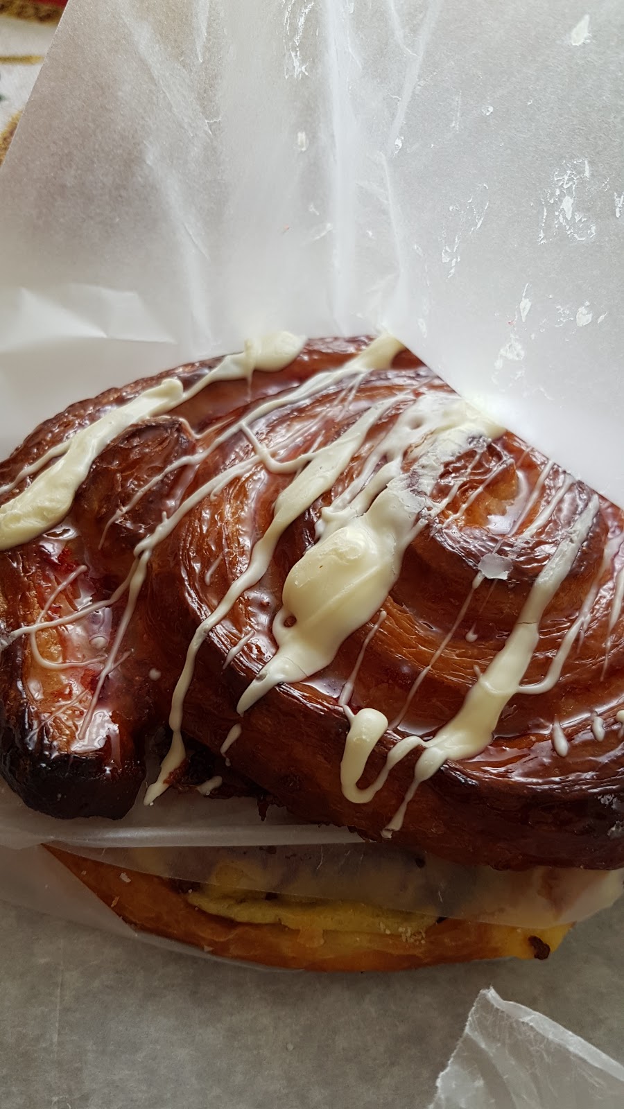 Chouquettes et Cie | 28 Boulevard Marie-Victorin, Delson, QC J5B 1A9, Canada | Phone: (450) 718-1402