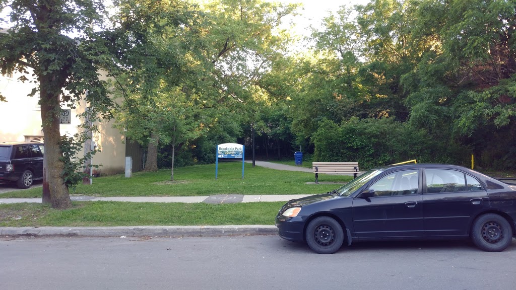 Brookdale Park | 410 Fairlawn Ave, North York, ON M5M 1T8, Canada | Phone: (416) 338-4386
