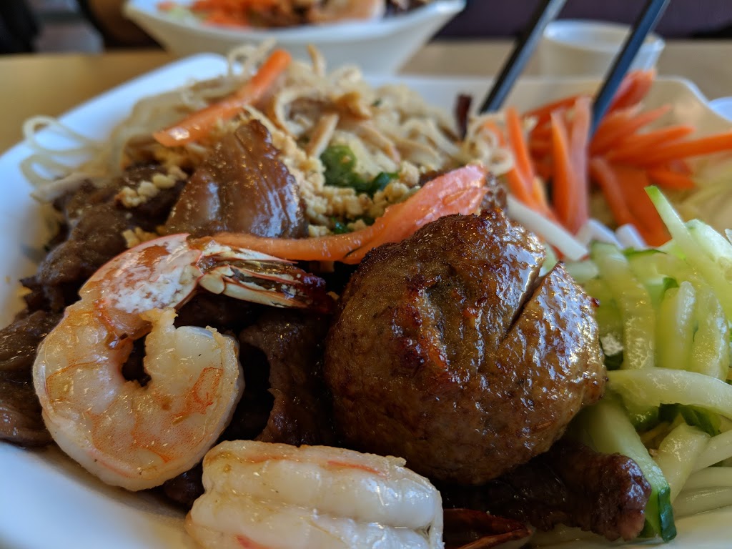 Delicious Pho Restaurant | 9723 106 Ave NW, Edmonton, AB T5H 2N7, Canada | Phone: (780) 421-7082