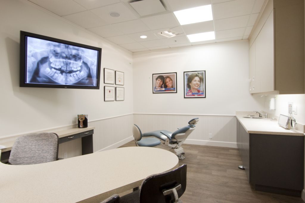 Radiant Orthodontics | 4906 Delta St, Delta, BC V4K 2V2, Canada | Phone: (604) 946-9771