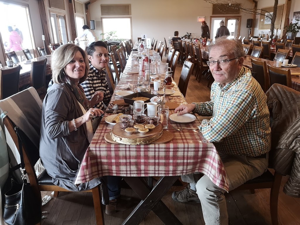 Le Pavillon Du Verger | 2232 Montée Brooks, Franklin, QC J0S 1E0, Canada | Phone: (450) 827-2742