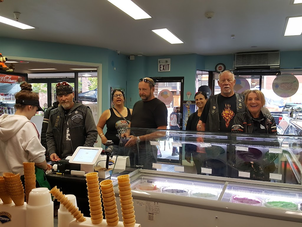 The Big Scoop | 3301 Cowichan Lake Rd Unit B, Duncan, BC V9L 4C2, Canada | Phone: (250) 597-3025
