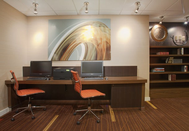 Courtyard by Marriott Edmonton Downtown | One Thornton Court 99 Street And, Jasper Ave, Edmonton, AB T5J 2E7, Canada | Phone: (780) 423-9999