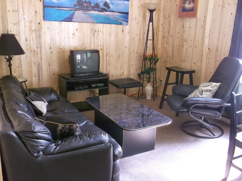 Chalkleys Sandy Bay Cottages | 37 Sandy Bay Rd, Callander, ON P0H 1H0, Canada | Phone: (705) 752-1050