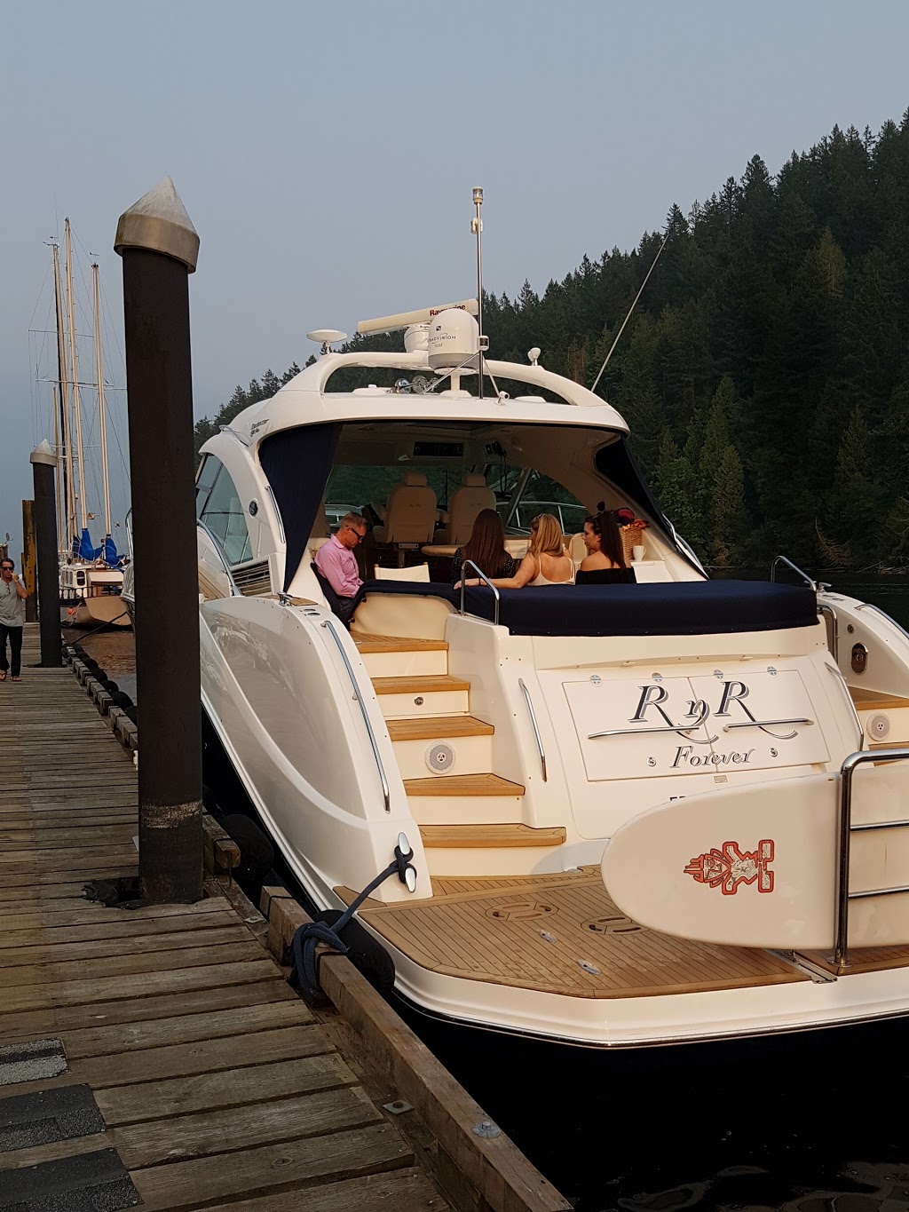 Bowen Island Marina & The Pier | 400 Bowen Island Trunk Rd, Bowen Island, BC V0N 1G0, Canada | Phone: (604) 947-9710