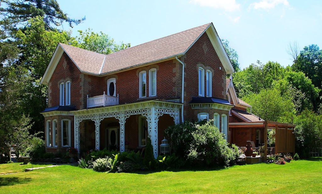 Devonshire Guest House | 3 Union St, Erin, ON N0B 1T0, Canada | Phone: (519) 833-2187