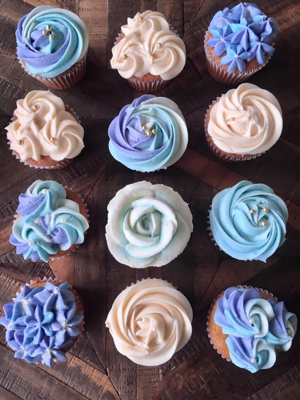 The Carefree Cakery | 292 Denys Ave, Dieppe, NB E1A 1B9, Canada | Phone: (506) 233-2253
