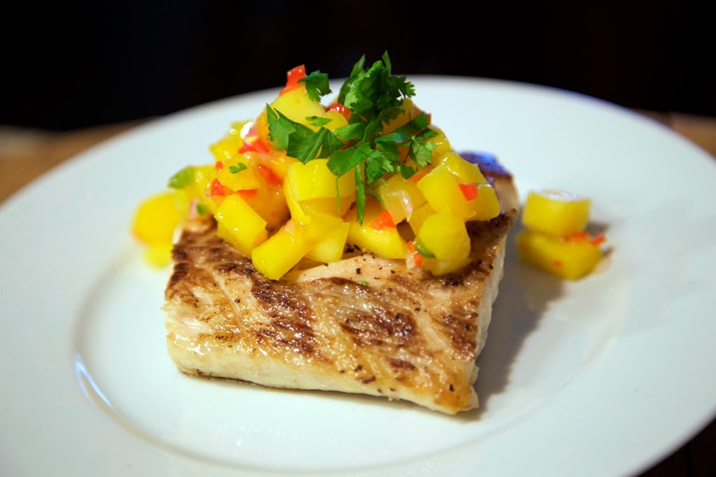 Angelos Waterfront Seafood Market | 3631 Dixie Rd #5, Mississauga, ON L4Y 4H2, Canada | Phone: (905) 624-3477