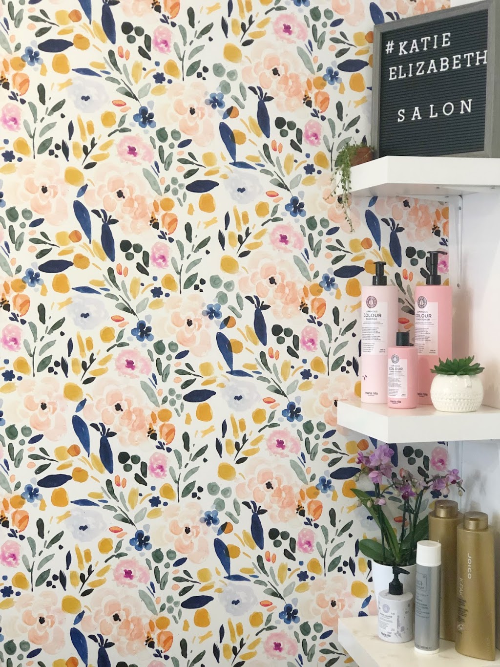 Katie Elizabeth Salon | 36 Front St N, Thorold, ON L2V 1X5, Canada | Phone: (905) 380-9802