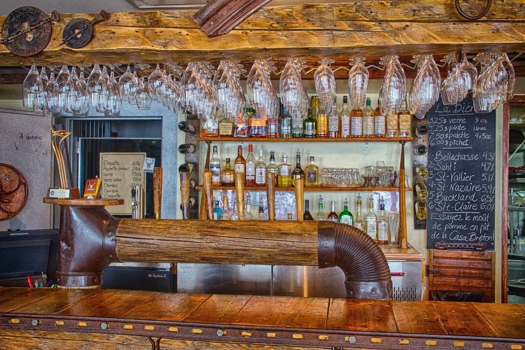 Microbrasserie de Bellechasse et Pub de la Contrée | 2020 de lÉglise, Buckland, QC G0R 1G0, Canada | Phone: (418) 789-4444