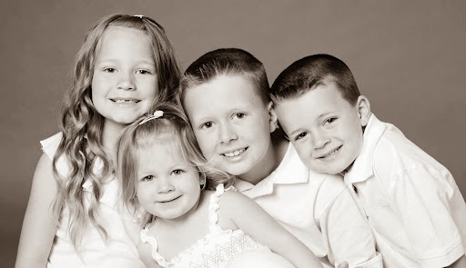 Michelle Francis Photography | 64 Spencer Ave, Orangeville, ON L9W 5E7, Canada | Phone: (519) 938-9344