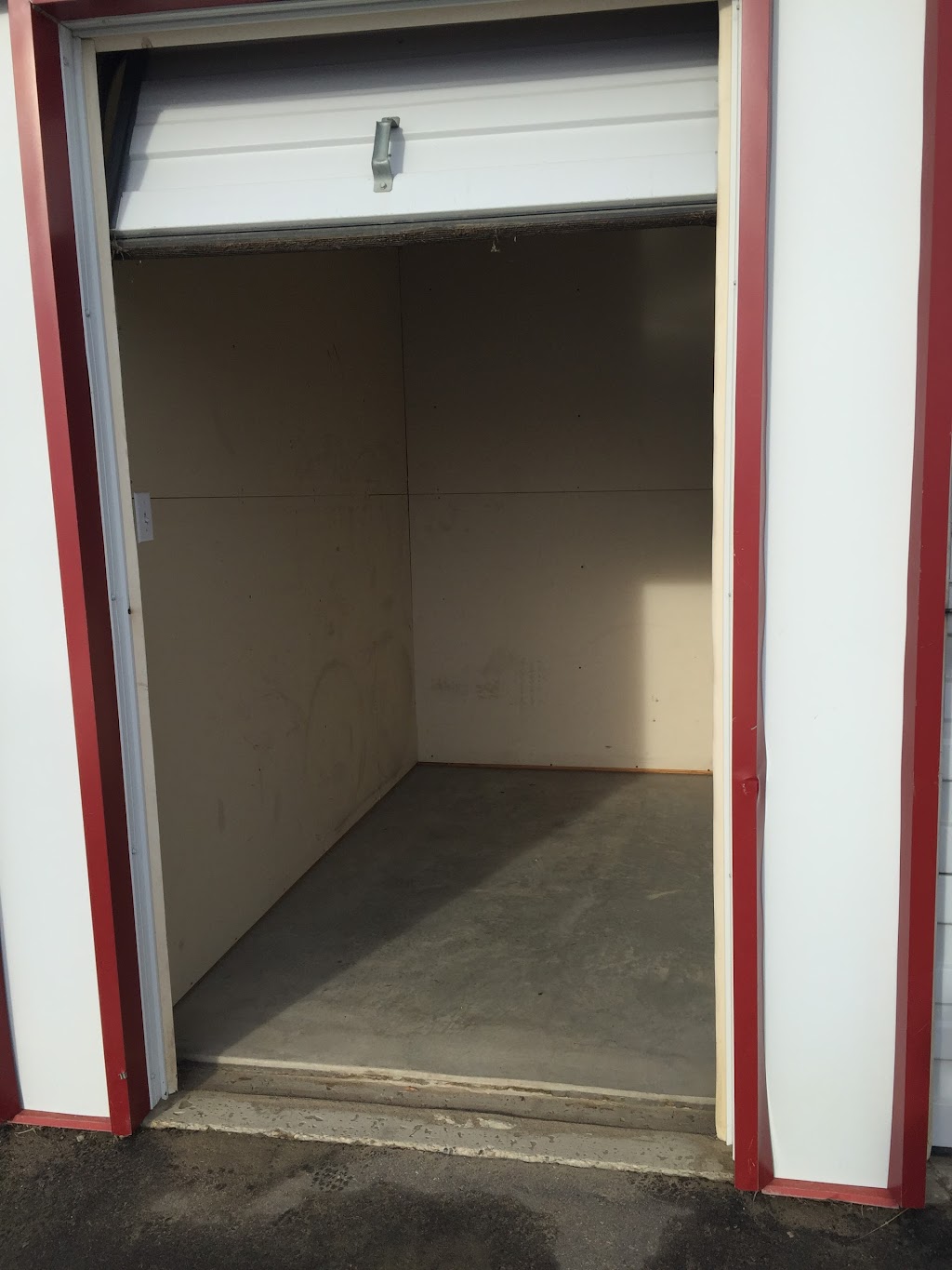 Red Deer Store-It | 89 Poplar St, Red Deer County, AB T4E 1B4, Canada | Phone: (403) 347-9040