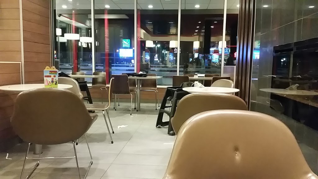 McDonalds | 1803 Idylwyld Dr N, Saskatoon, SK S7L 1B6, Canada | Phone: (306) 955-8665